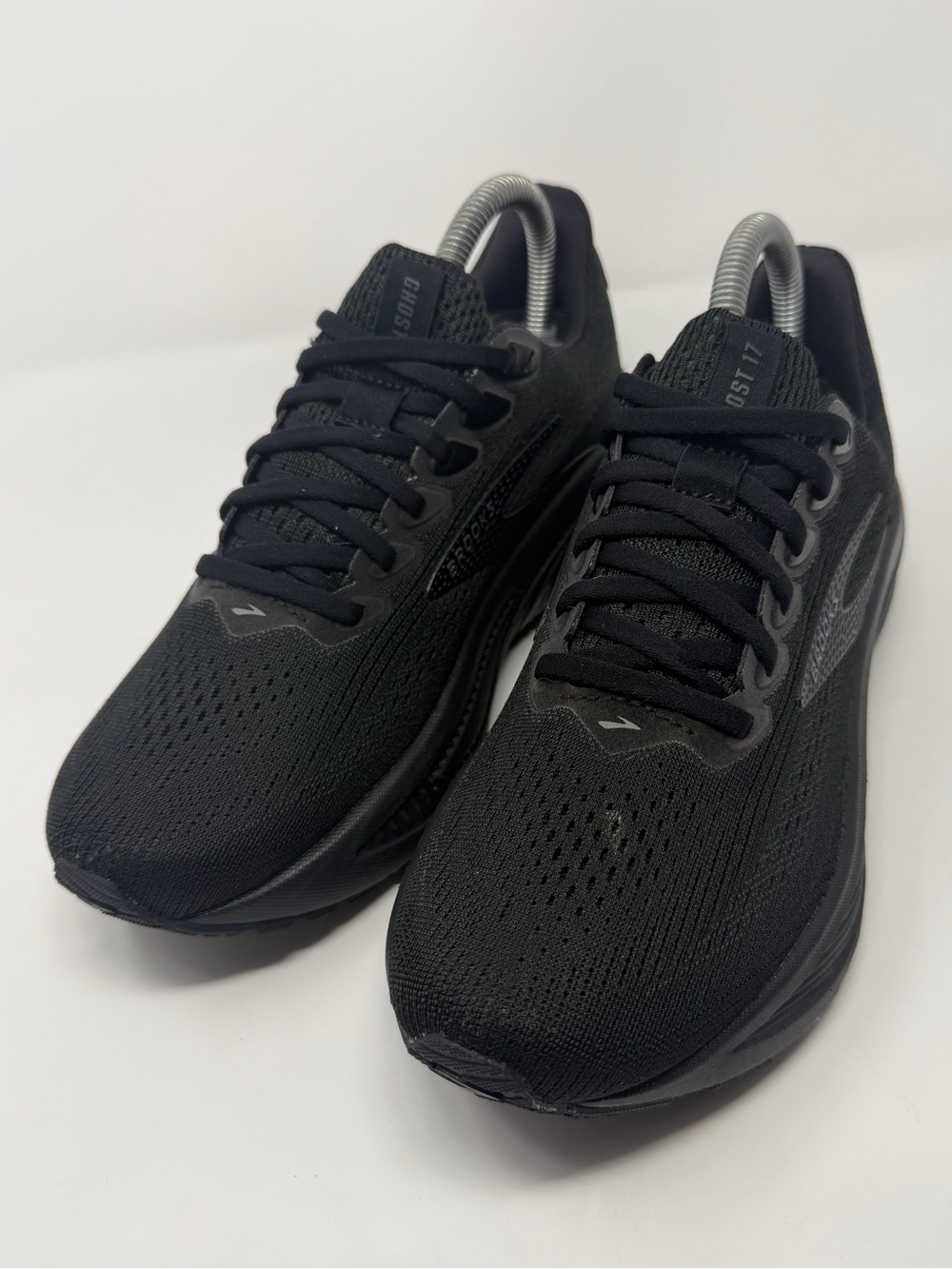 Women’s Brooks Ghost 17 Triple Black Athletic Running Shoes Sz. 7.5